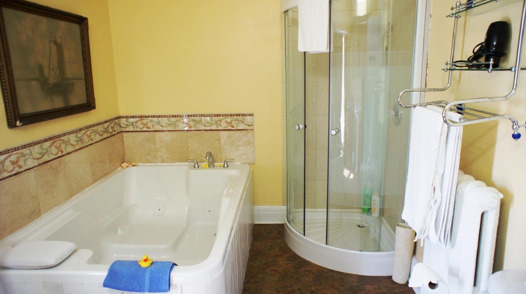 A Moment In Time Bed And Breakfast Niagara-Fälle Exterior foto