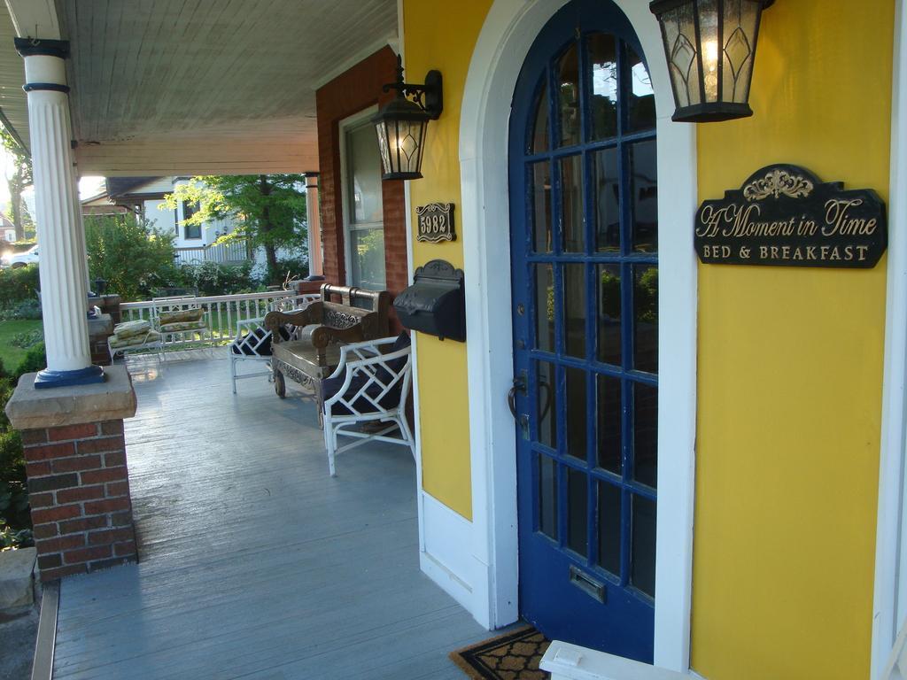 A Moment In Time Bed And Breakfast Niagara-Fälle Exterior foto